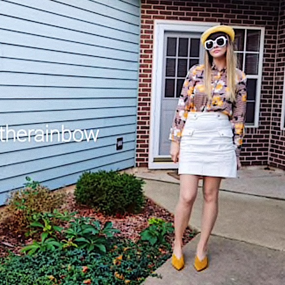 LAST ONE ✨ Contrast Stitch Mini Skirt w/ Pockets - Picture 6 of 6